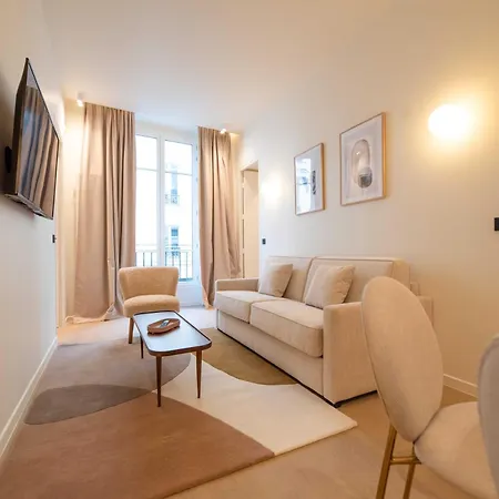Appartamento Elegant With Ac - 2br-6p -palais Garnier Parigi
